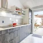 Agreable Maison Sablaise * 莱萨布勒-多洛讷