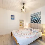 Agreable Maison Sablaise * 莱萨布勒-多洛讷