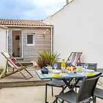 Agreable Maison Sablaise 莱萨布勒-多洛讷