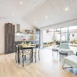 Agreable Maison Sablaise 莱萨布勒-多洛讷