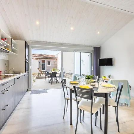 Agreable Maison Sablaise 度假居 莱萨布勒-多洛讷